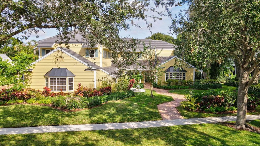 Photo of 2883 Banyan Boulevard Circle NW, Boca Raton, FL 33431 (MLS # R11146242)