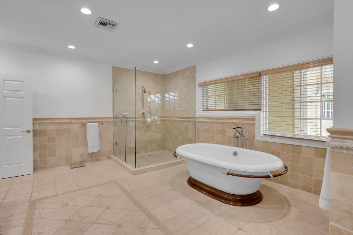 BOCA RATON BATH & TENNIS CLUB - Residential