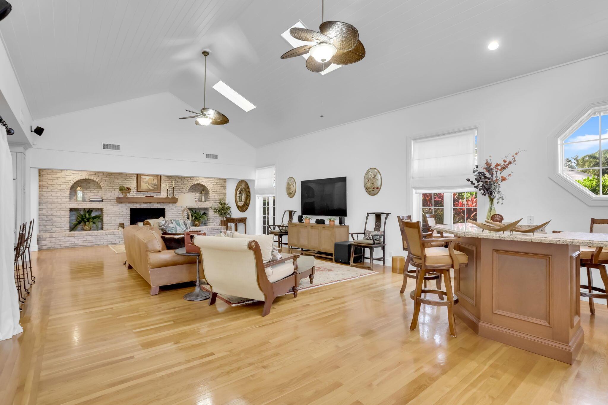 BOCA RATON BATH & TENNIS - Residential