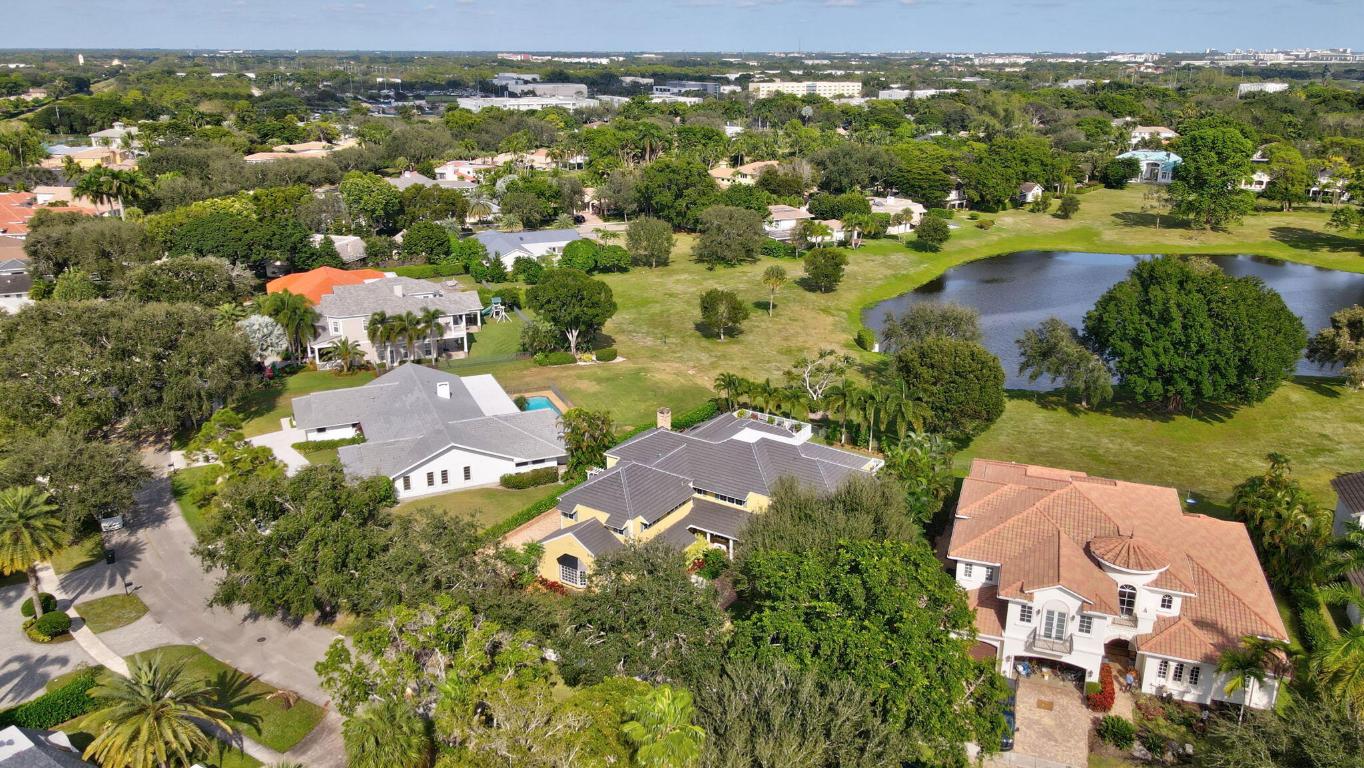 BOCA RATON BATH & TENNIS CLUB - Residential
