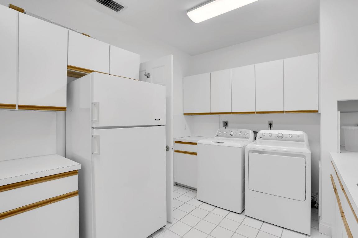 BOCA RATON BATH & TENNIS CLUB - Residential