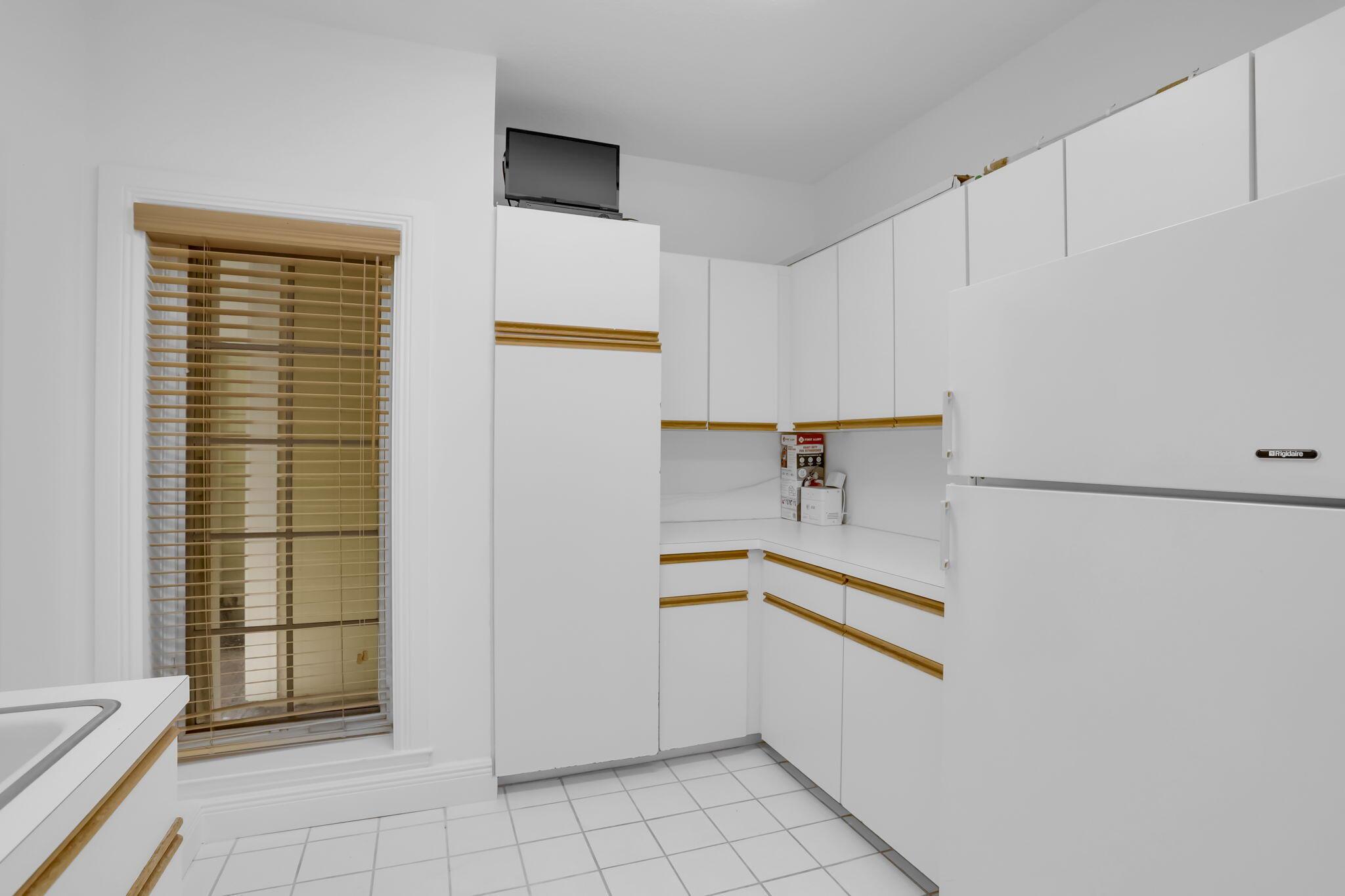 BOCA RATON BATH & TENNIS - Residential