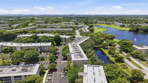 Tiny photo for 2006 GRANADA Drive #M3, Coconut Creek, FL 33066 (MLS # B26084653)