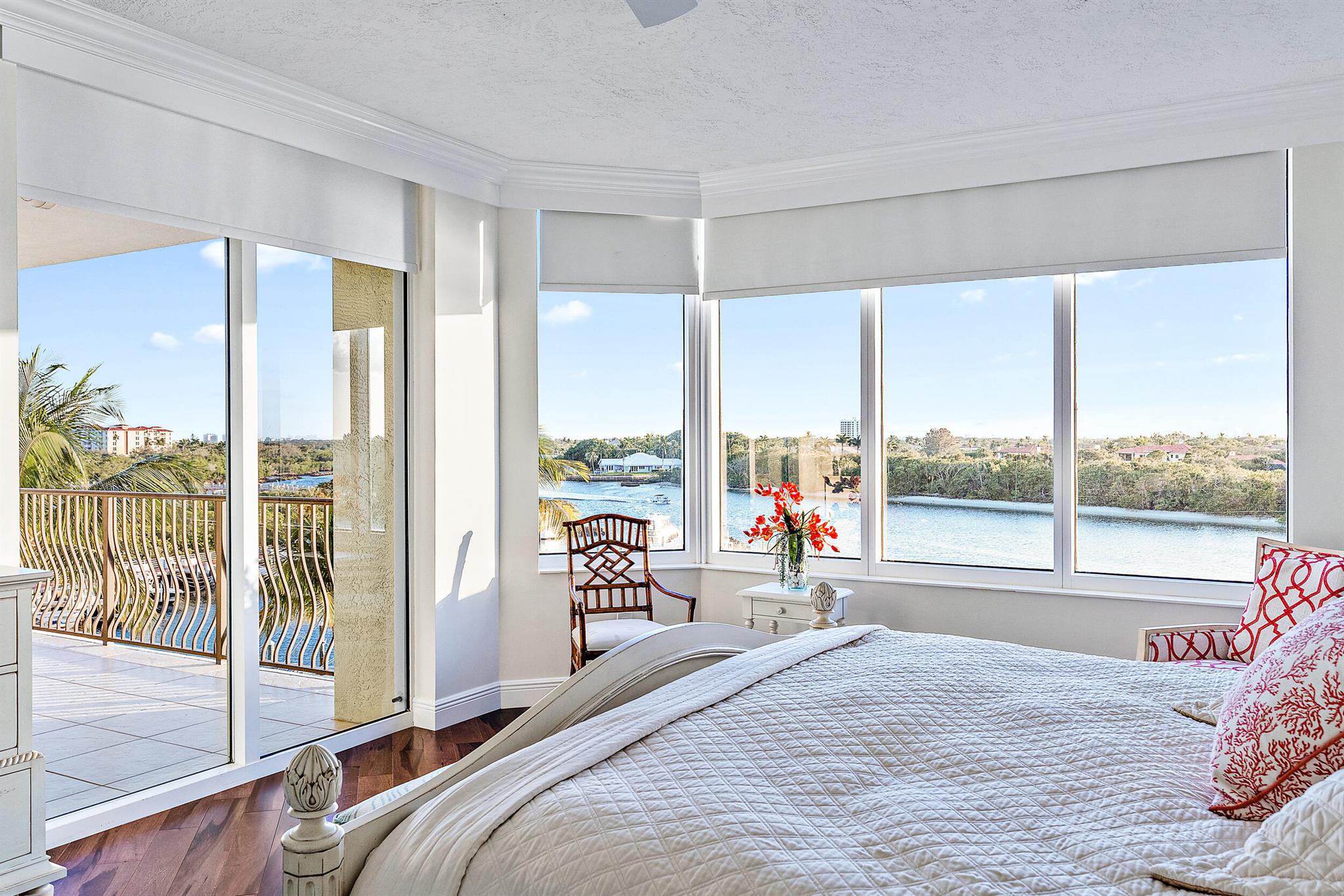 JUPITER YACHT CLUB - Residential