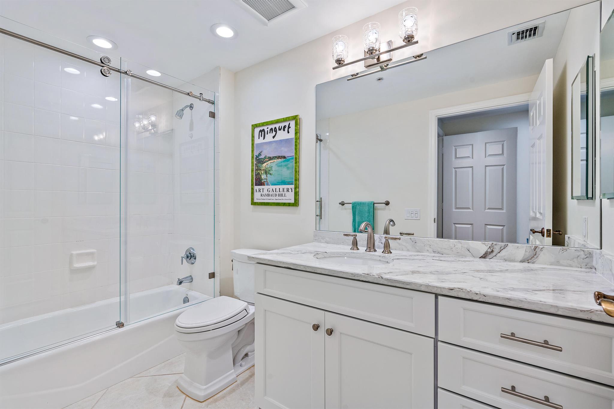 JUPITER YACHT CLUB - Residential