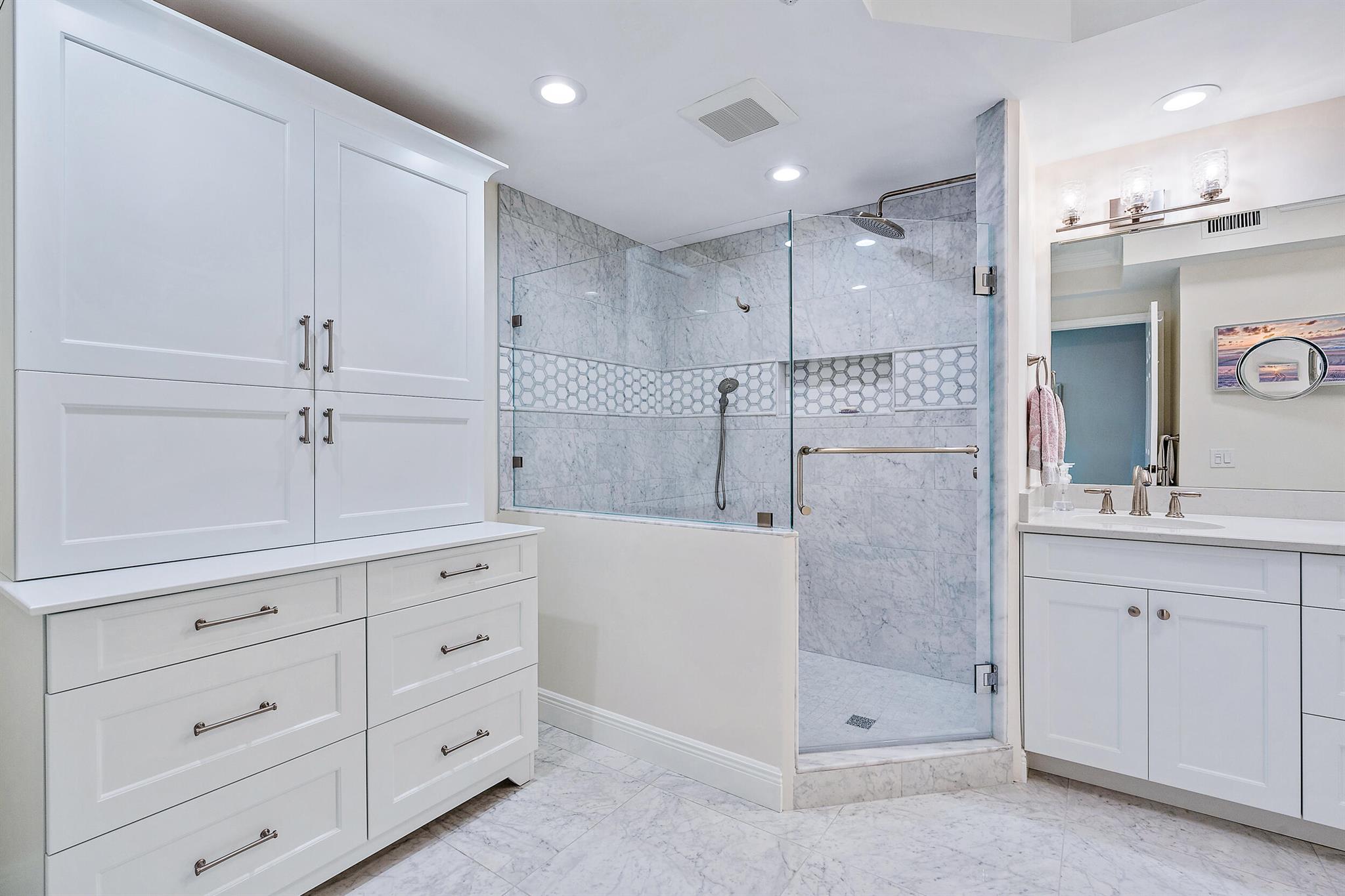 JUPITER YACHT CLUB - Residential