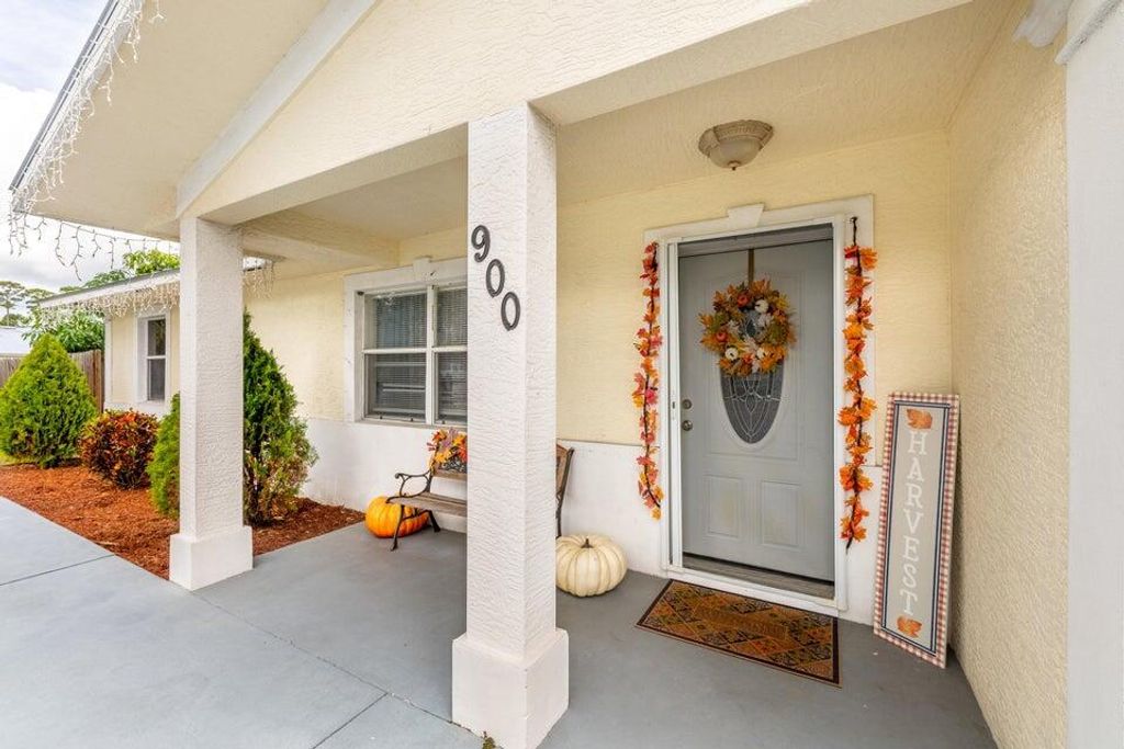 Photo of 900 King Orange Drive, Fort Pierce, FL 34982 (MLS # R11120796)