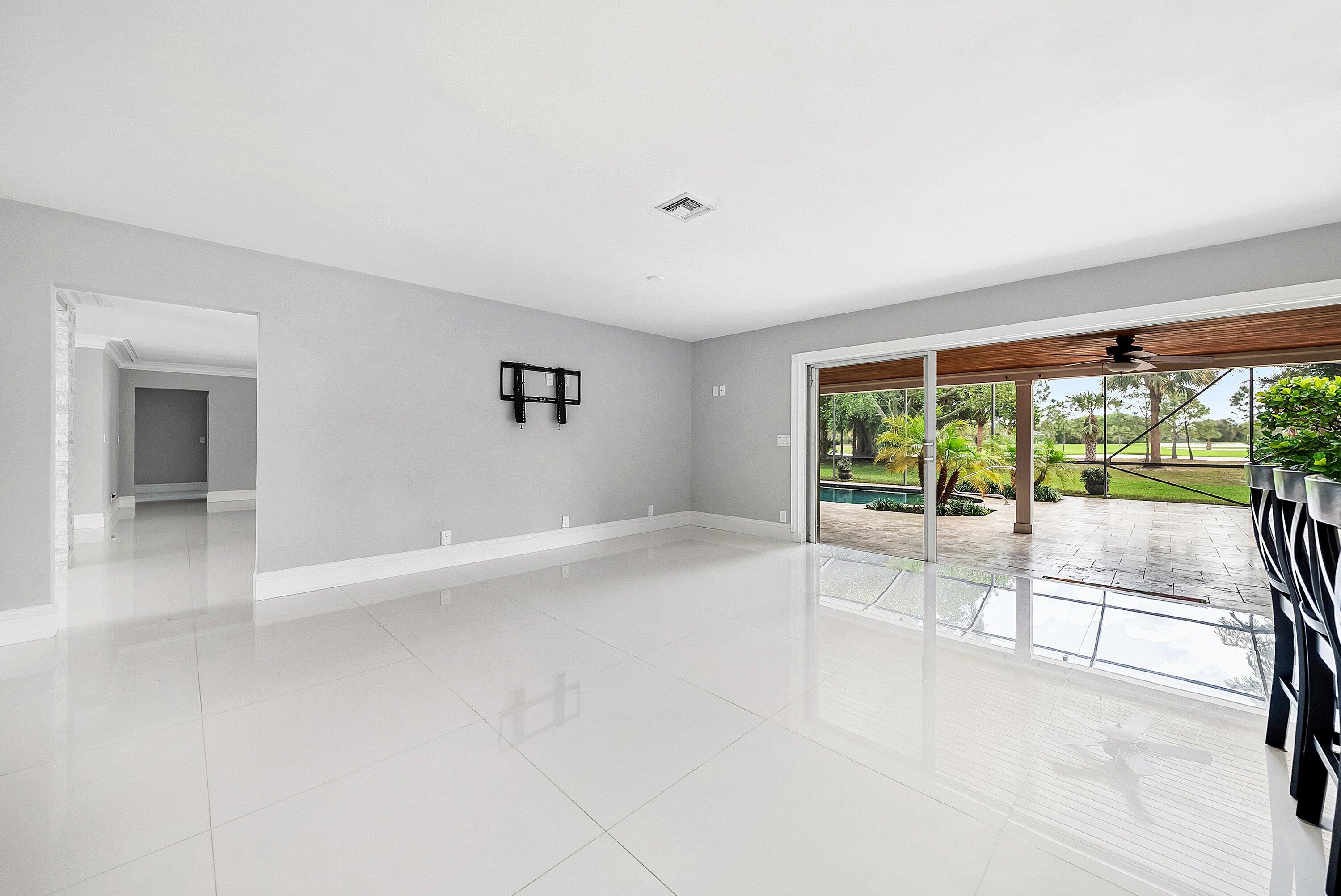 ATLANTIS 1 CITY Of - Residential Lease