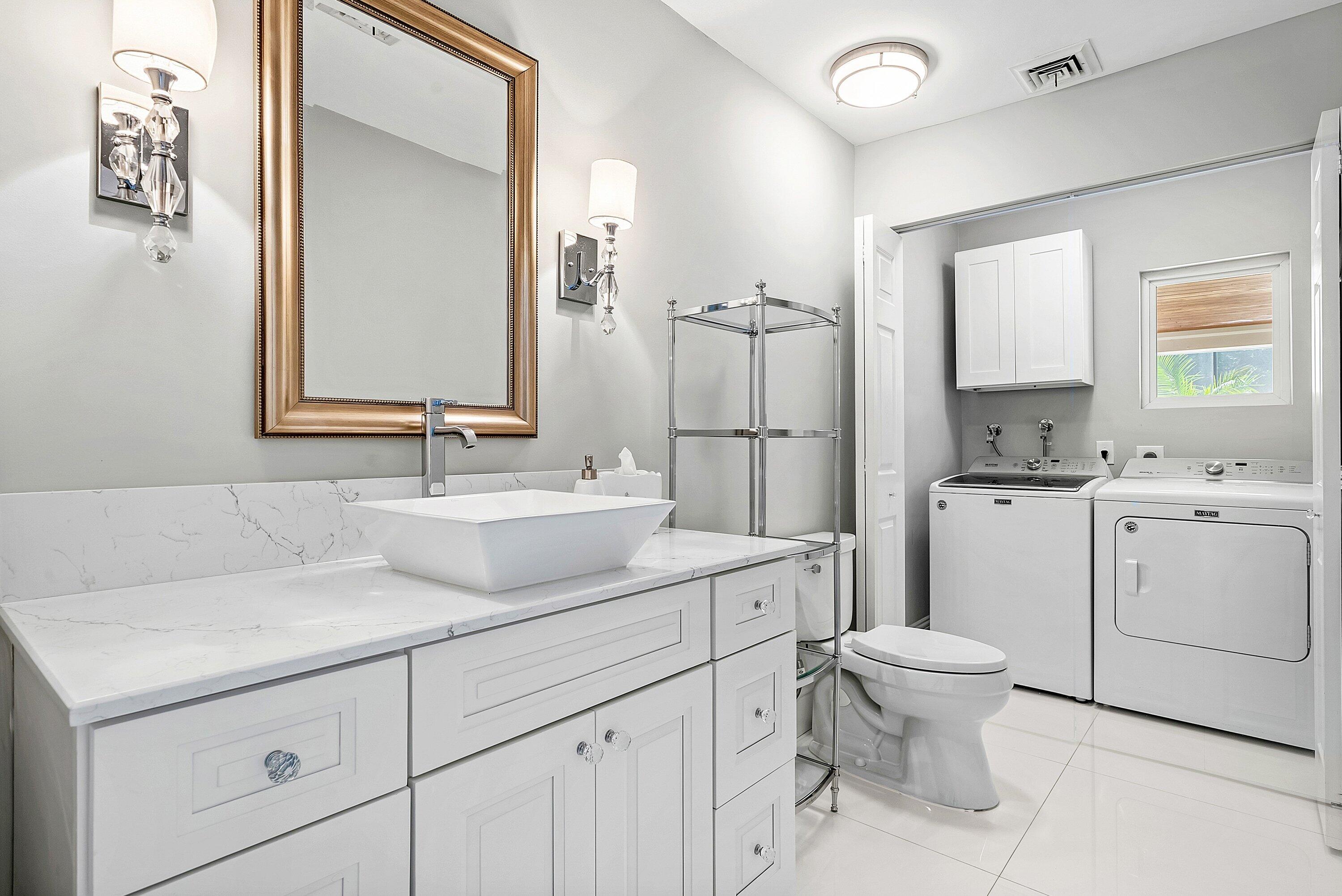 ATLANTIS 1 CITY Of - Residential Lease