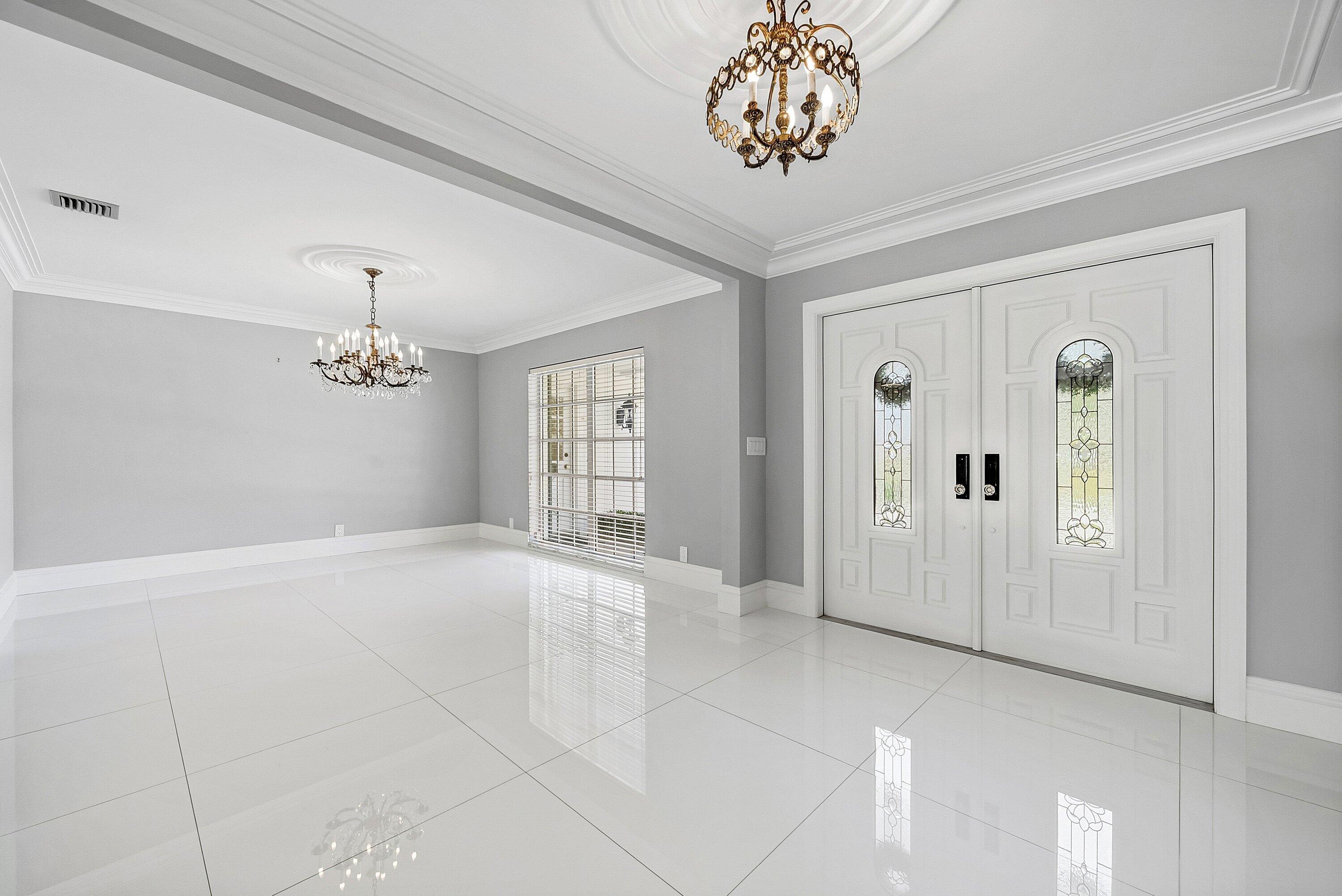 ATLANTIS 1 CITY Of - Residential Lease