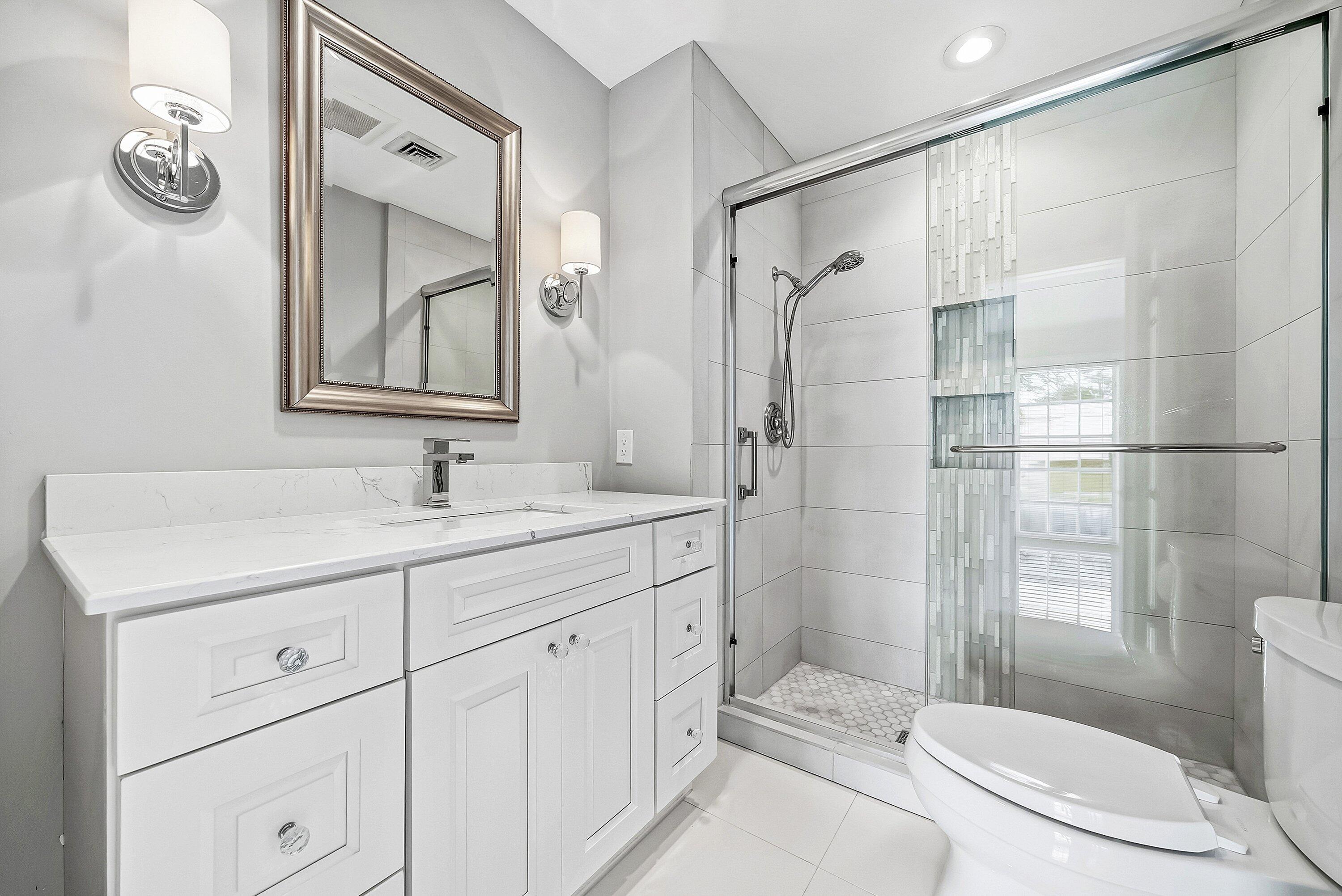 ATLANTIS 1 CITY Of - Residential Lease