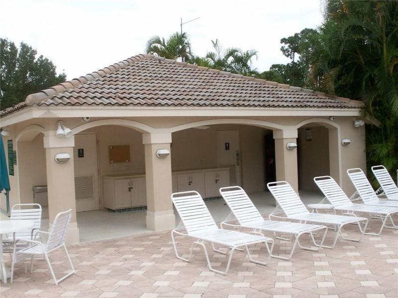 CASTLE PINES CONDOMINIUM - Residential Lease