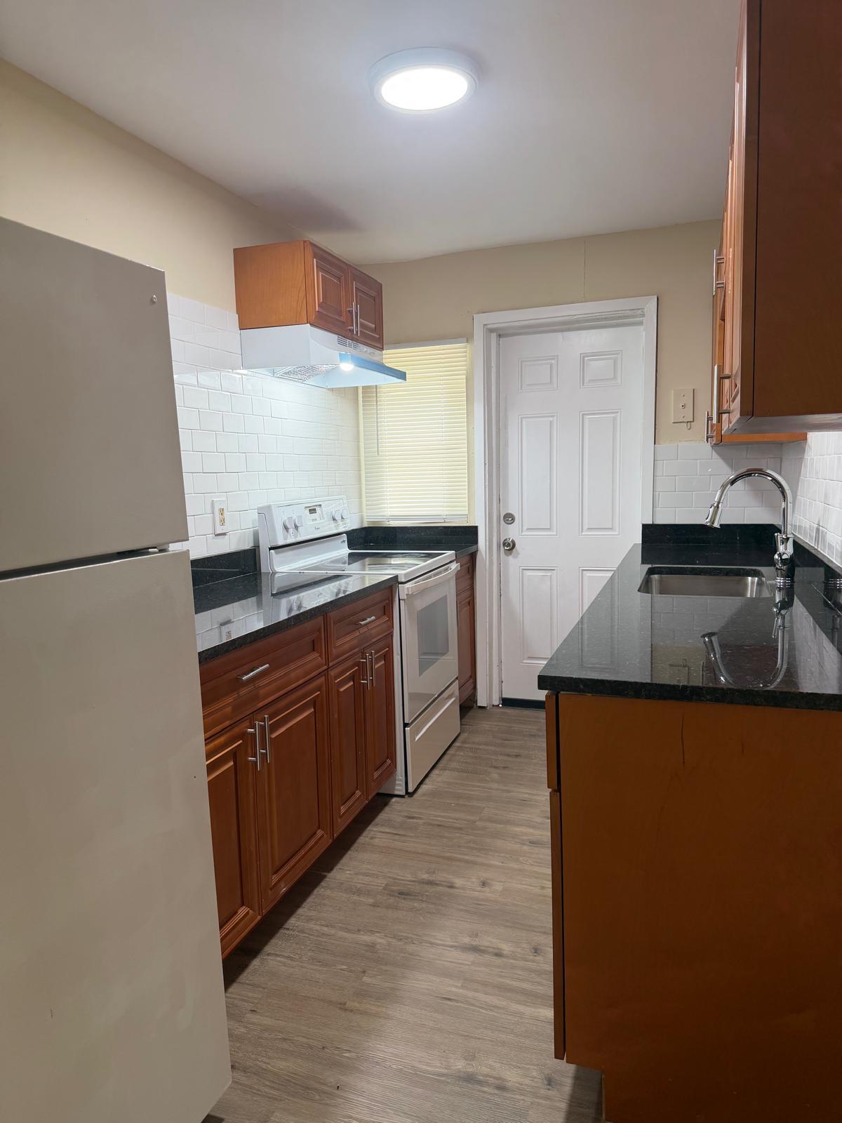 LAKE WORTH TOWN OF - Residential Lease