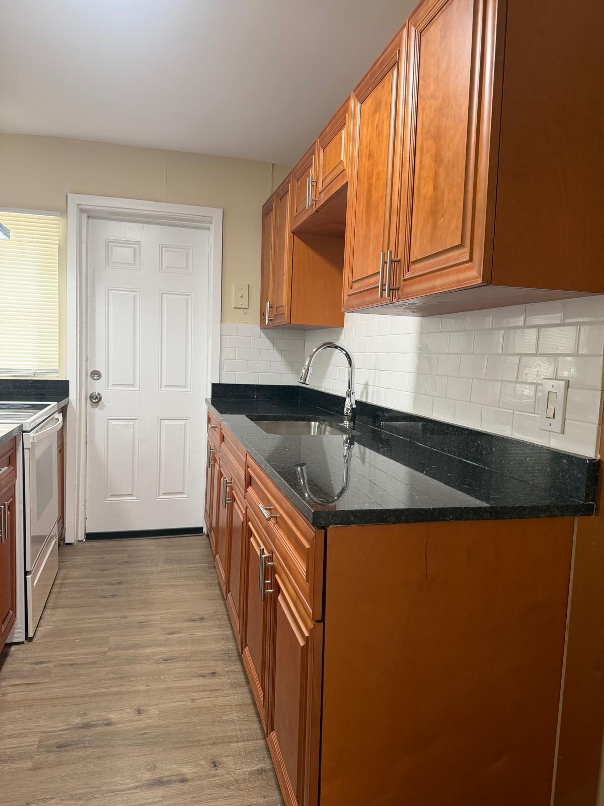 LAKE WORTH TOWN OF - Residential Lease