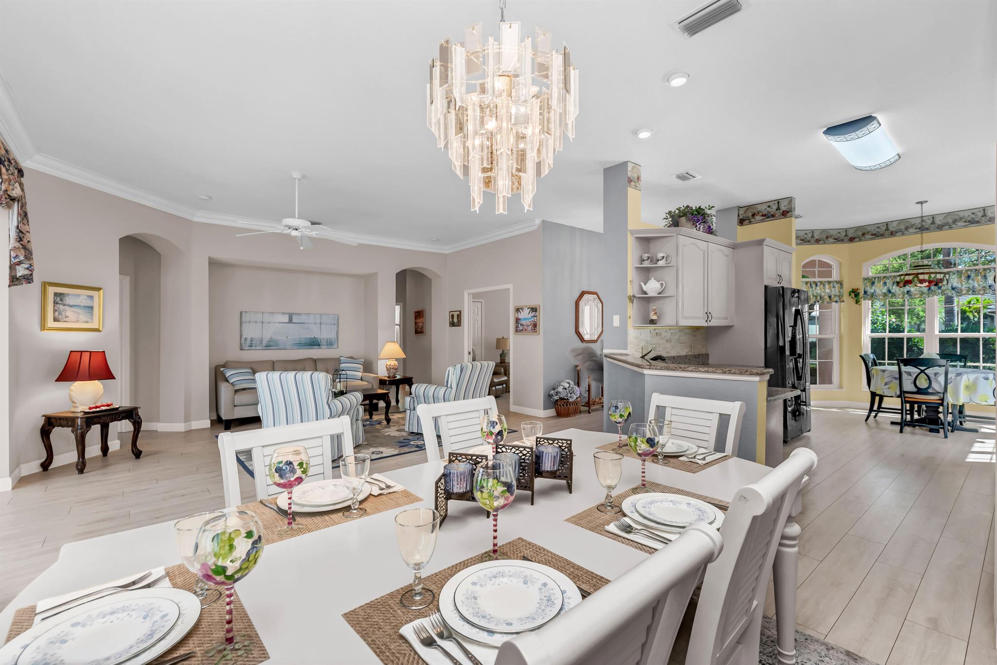 MONARCH COUNTRY CLUB/Mart - Residential