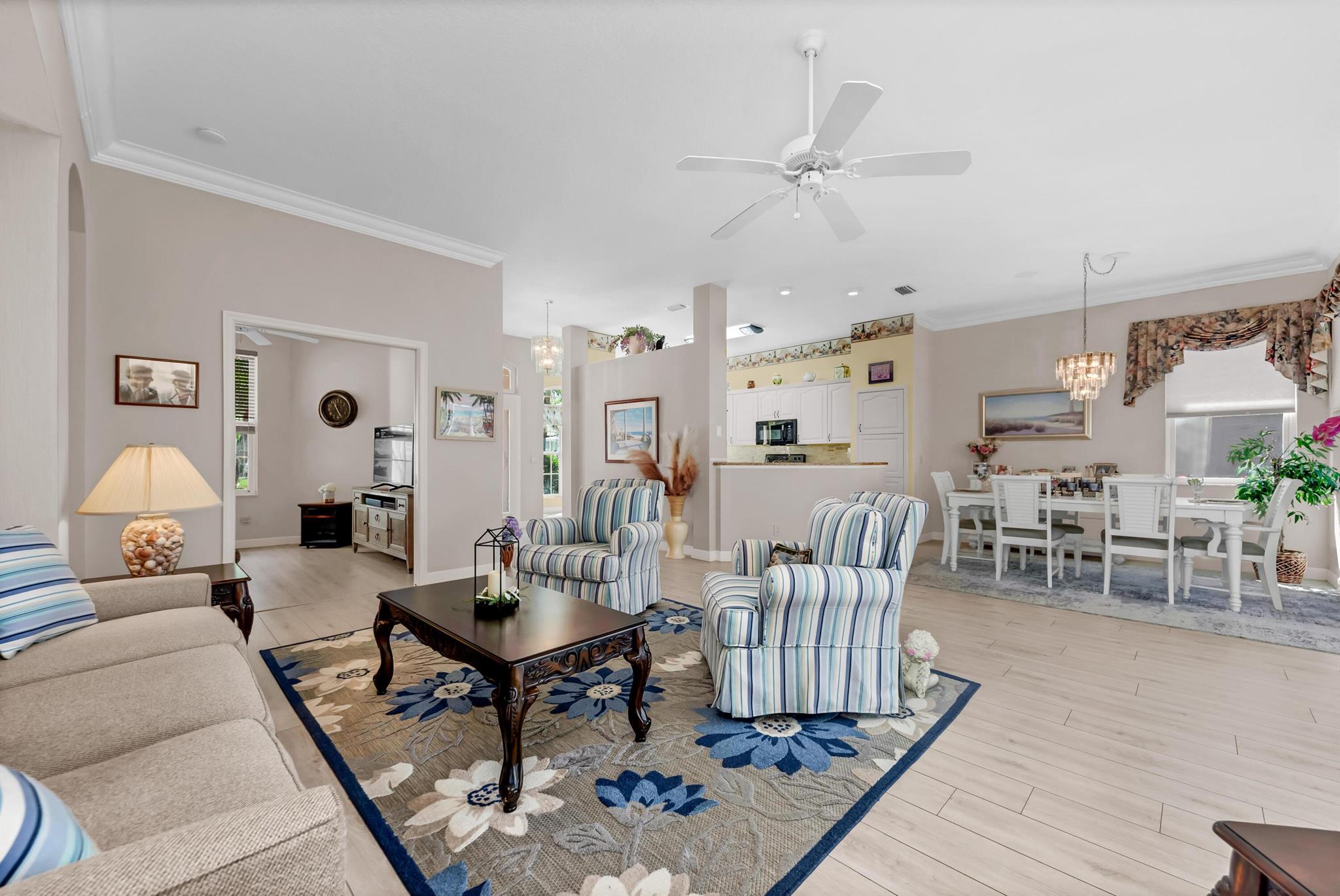 MONARCH COUNTRY CLUB/Mart - Residential