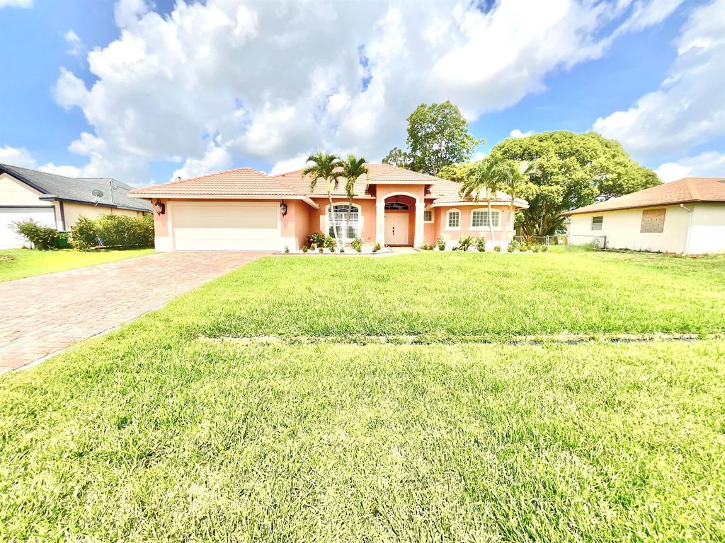 Photo of 3426 SW San Giorgio Street, Port St Lucie, FL 34953 (MLS # R10901473)