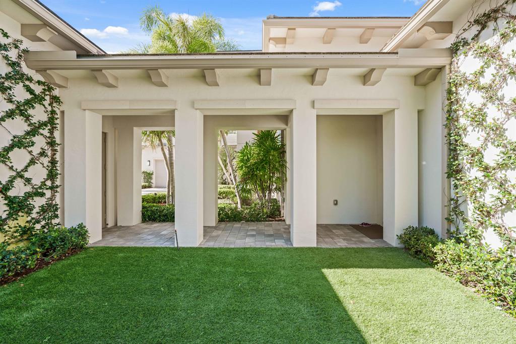 OLD PALM 4 - Residential