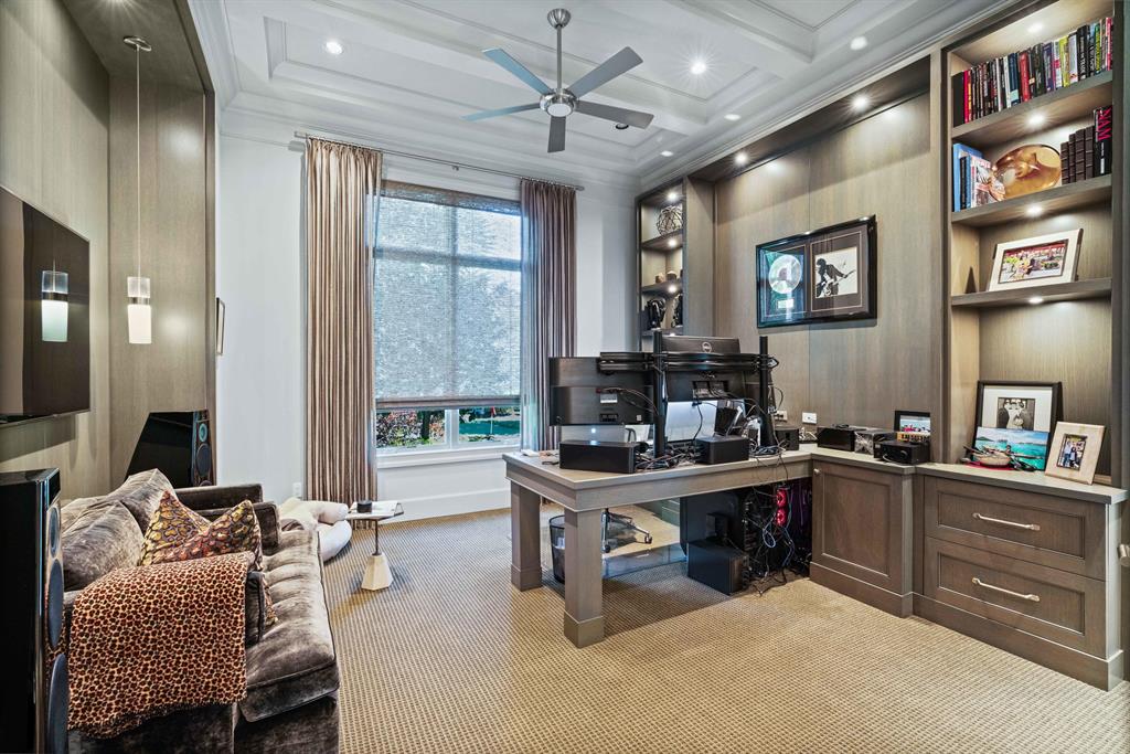 OLD PALM 4 - Residential