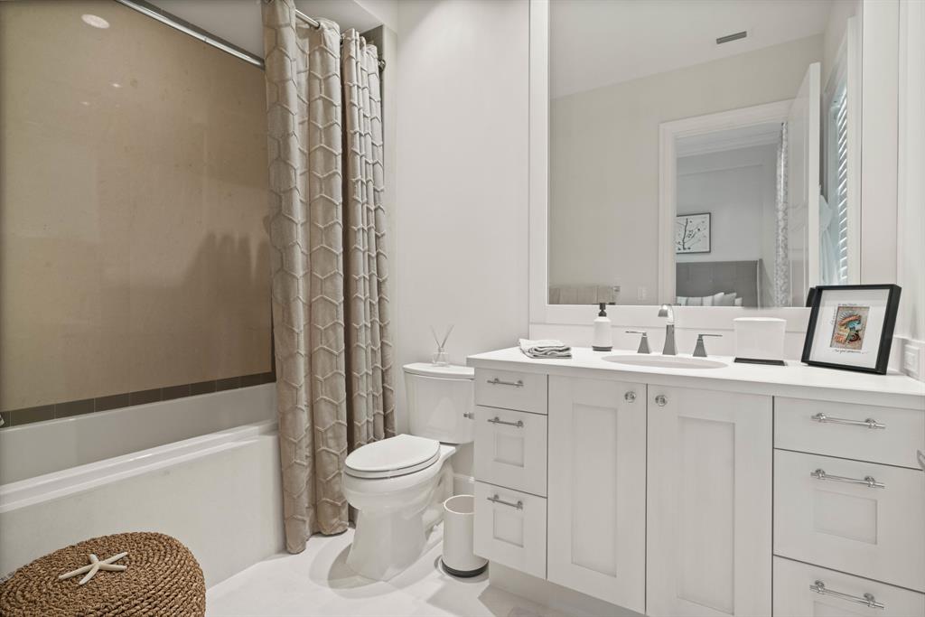 OLD PALM 4 - Residential