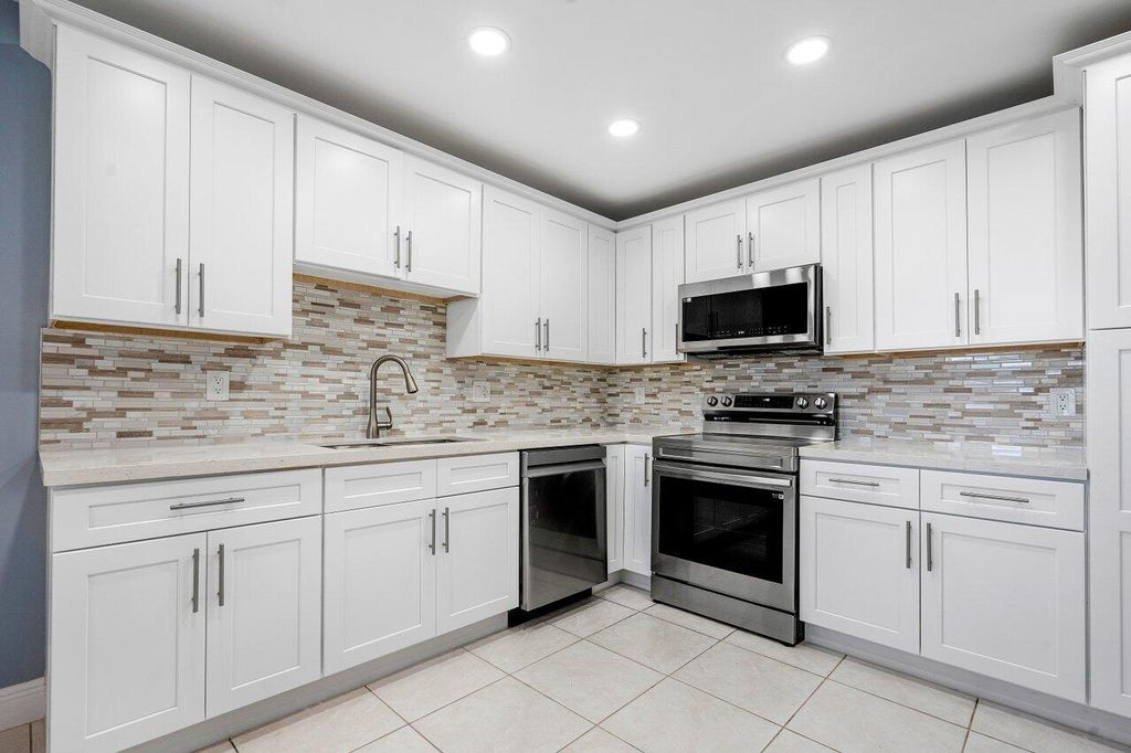 Photo of 1740 NW 19th Terrace #204, Delray Beach, FL 33445 (MLS # R11147242)