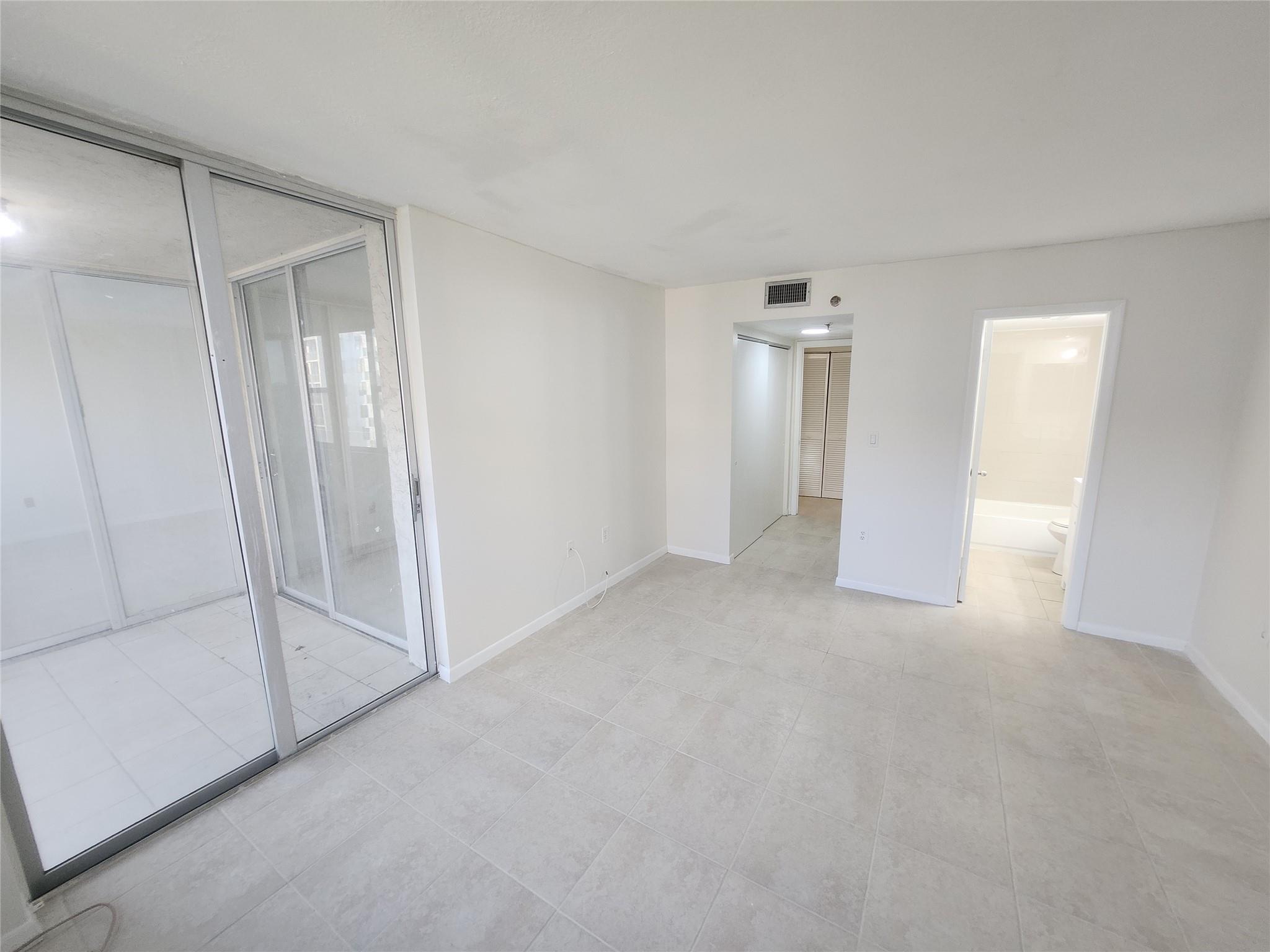 Greynolds Park Club Condo - Residential Lease