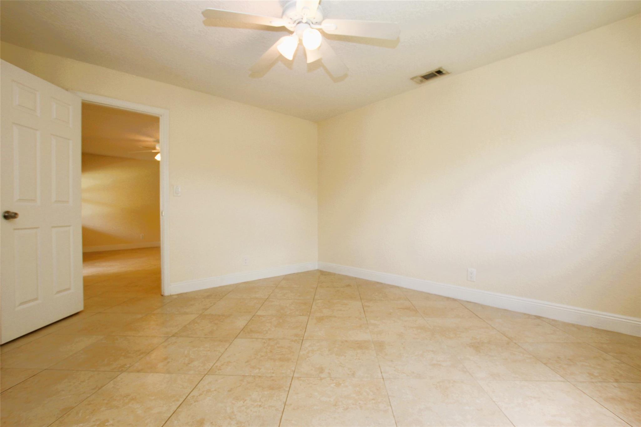 CHEVY CHASE AMD - Residential Lease