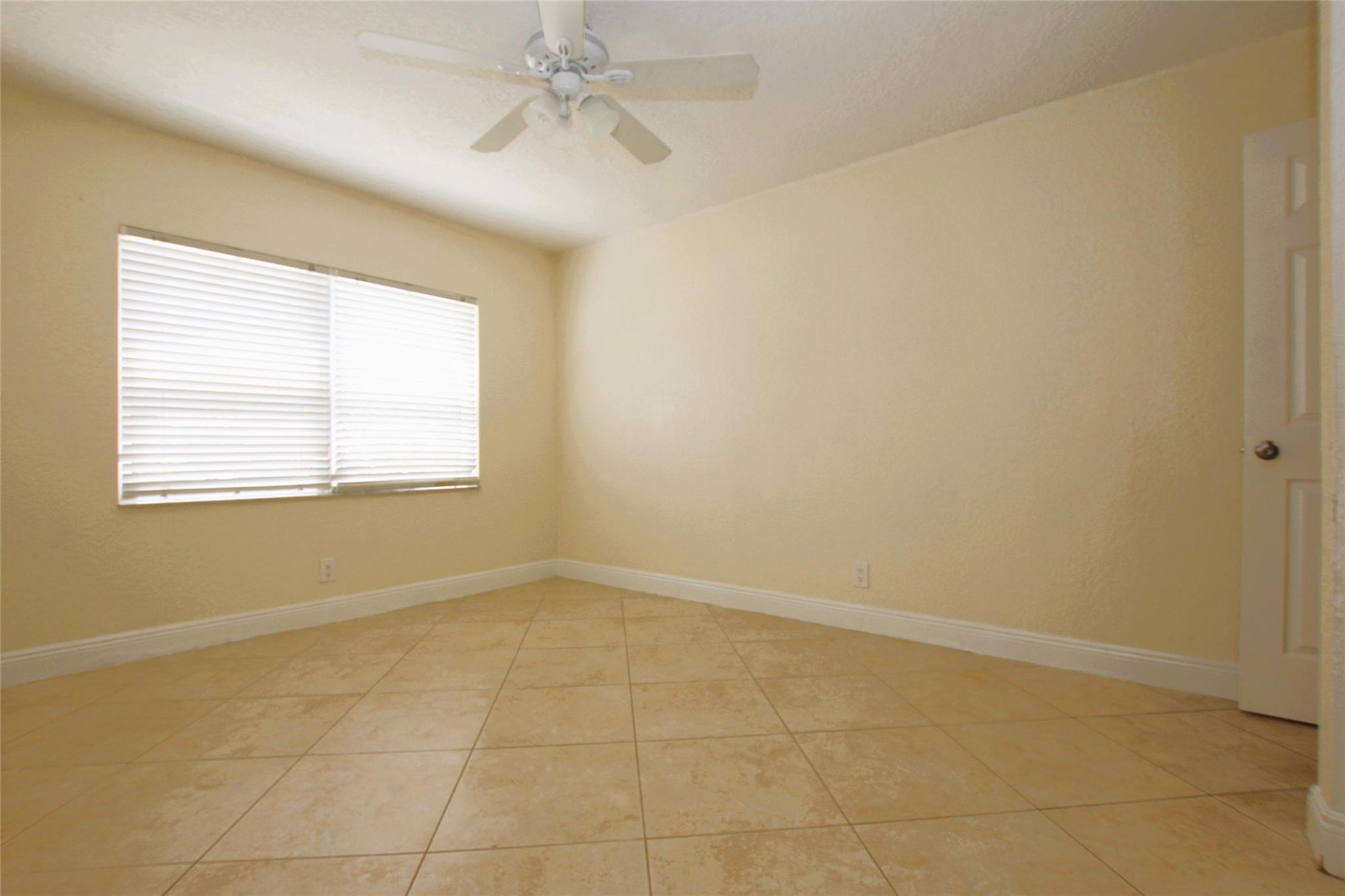 CHEVY CHASE AMD - Residential Lease