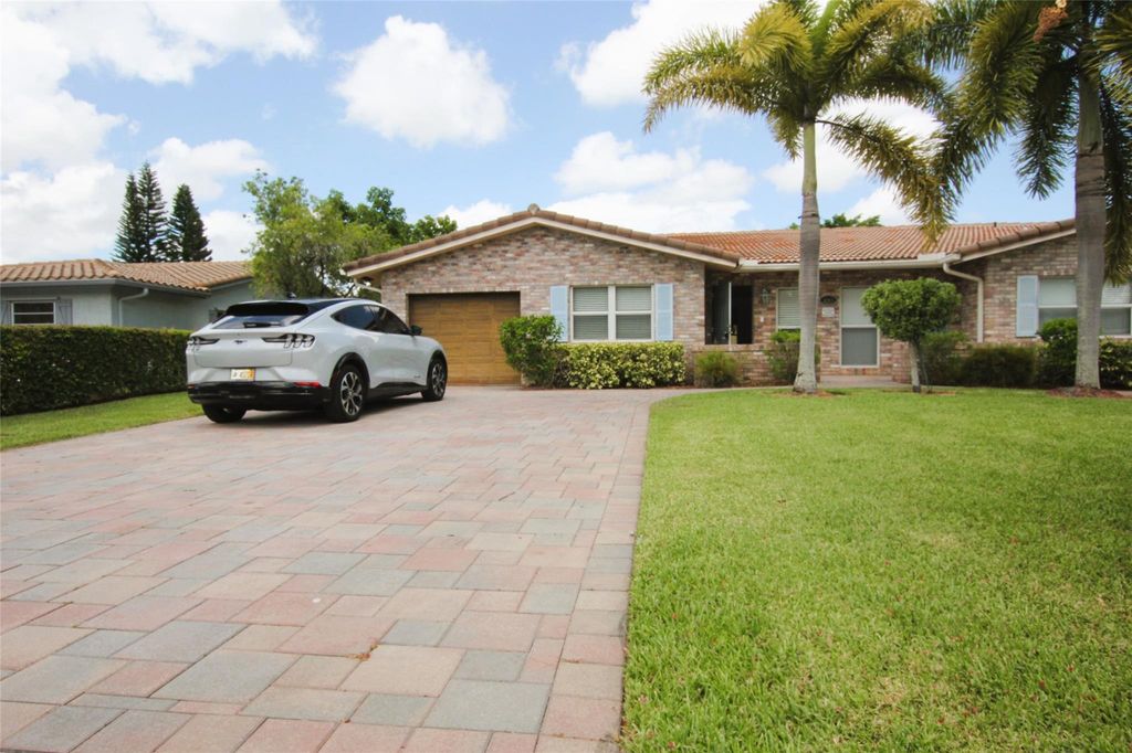 Photo of 4261 NW 110th Avenue #North, Coral Springs, FL 33065 (MLS # F10511304)