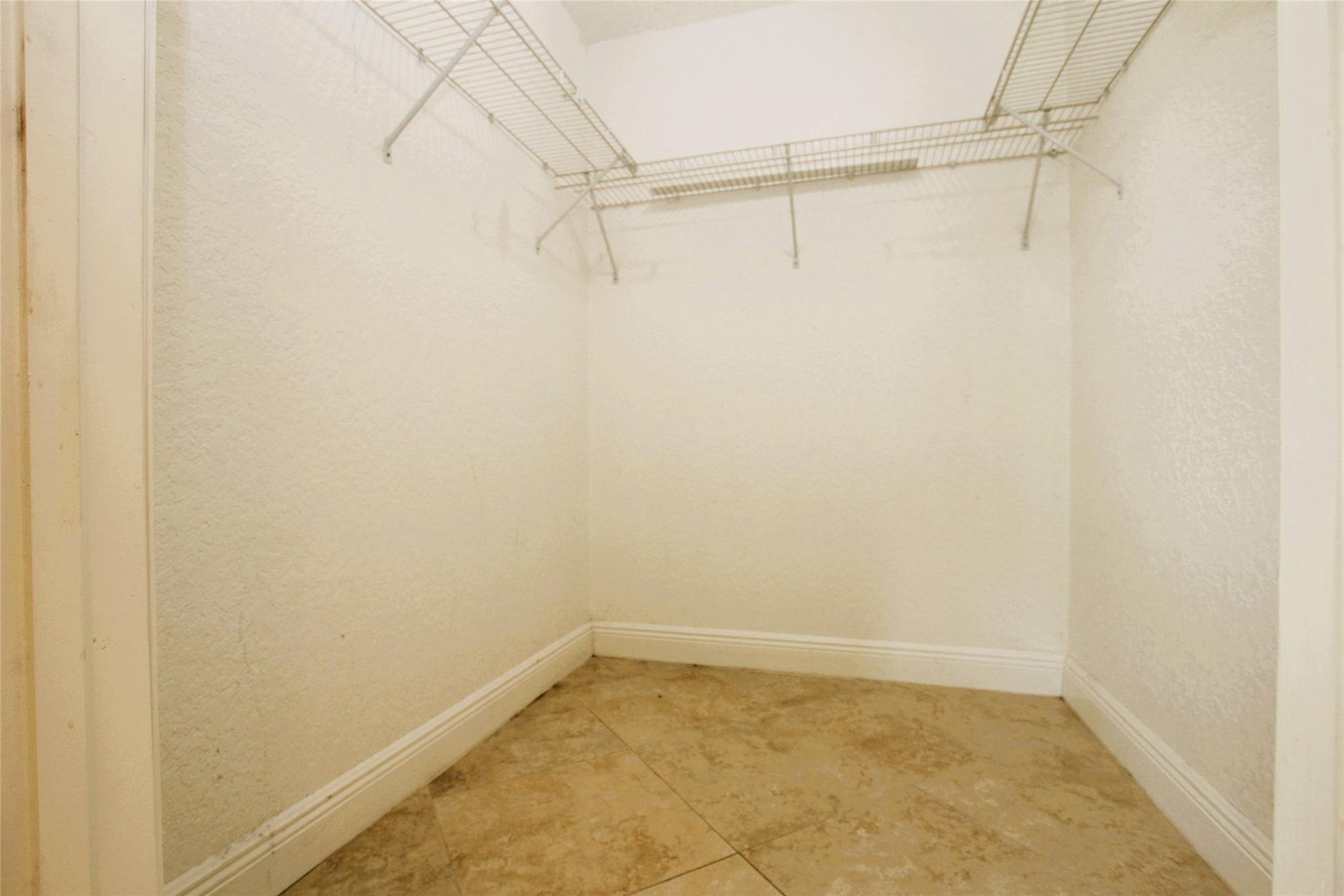 CHEVY CHASE AMD - Residential Lease