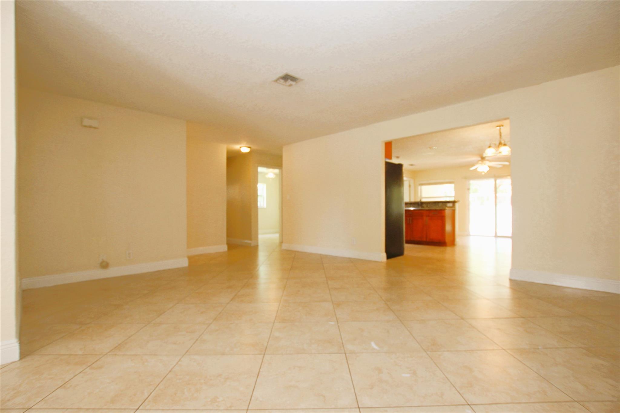 CHEVY CHASE AMD - Residential Lease