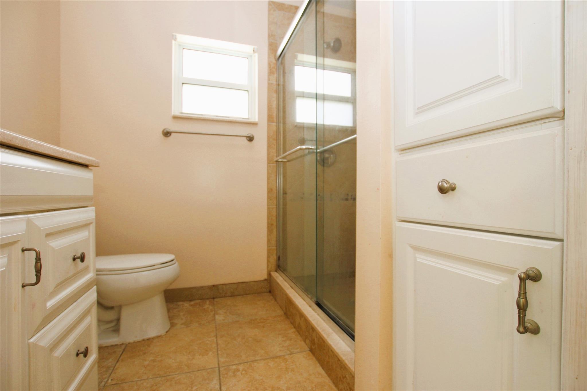 CHEVY CHASE AMD - Residential Lease