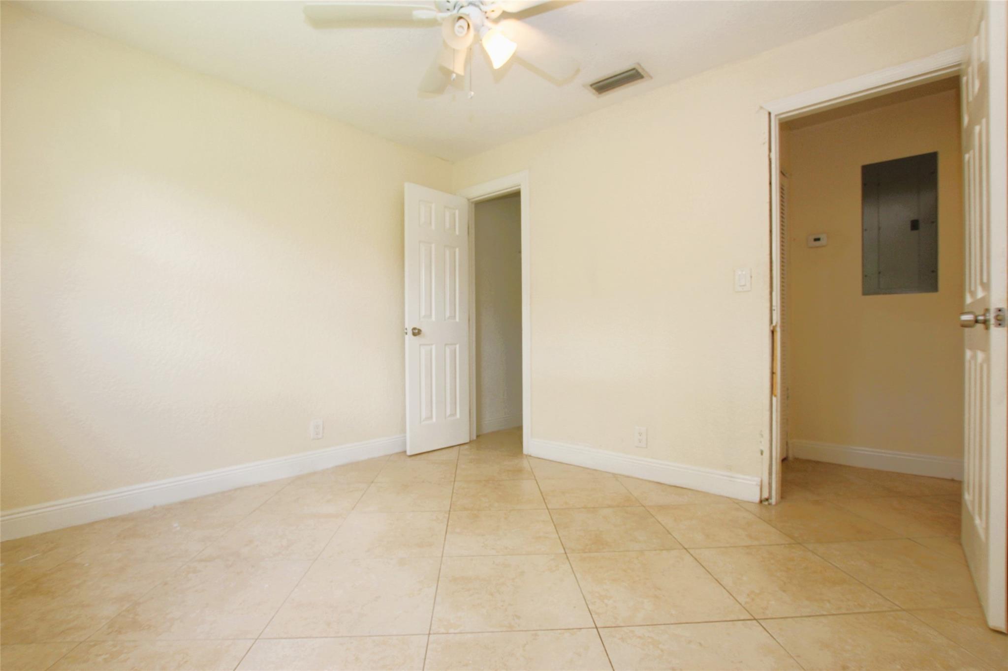 CHEVY CHASE AMD - Residential Lease