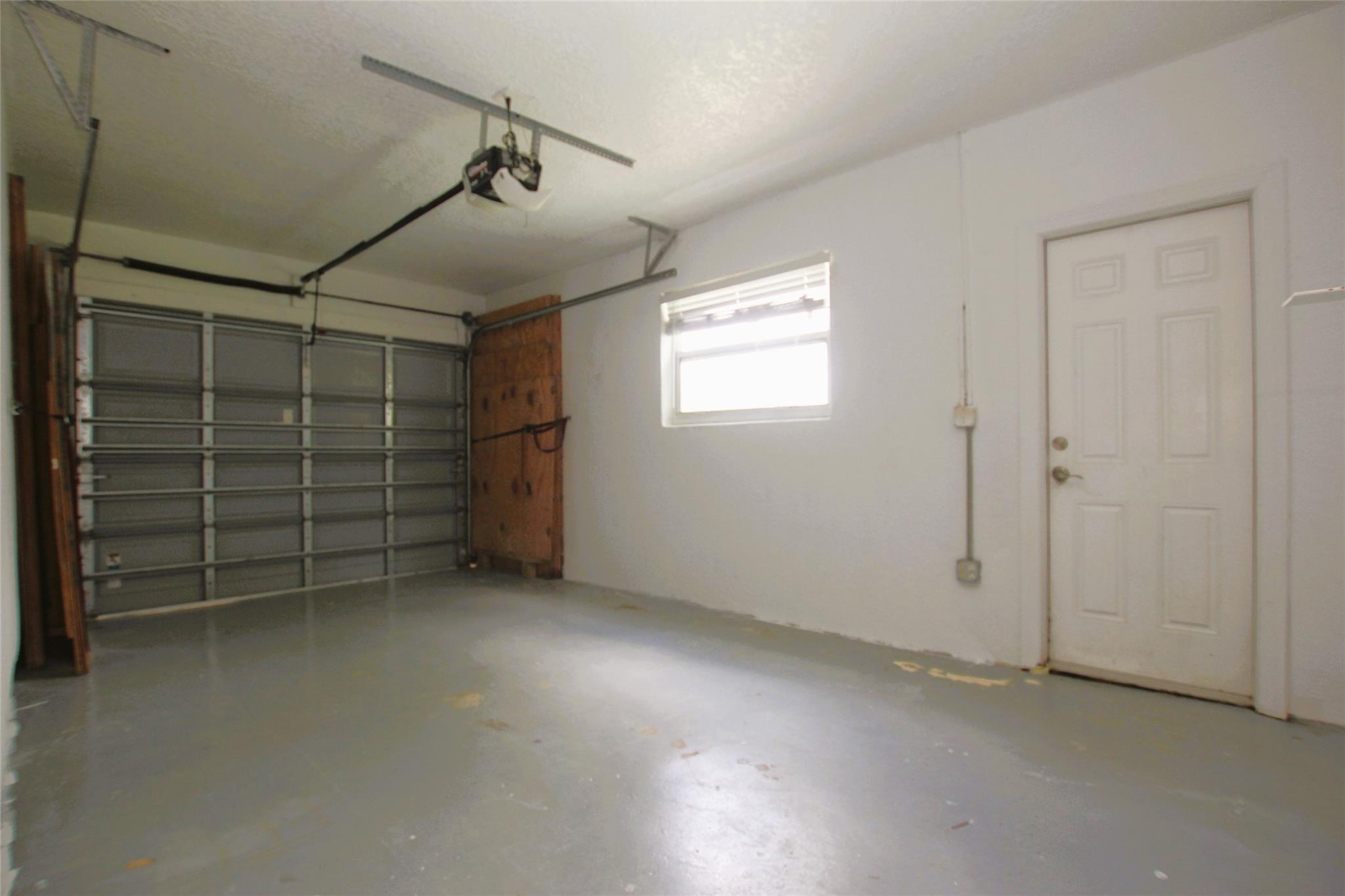 CHEVY CHASE AMD - Residential Lease