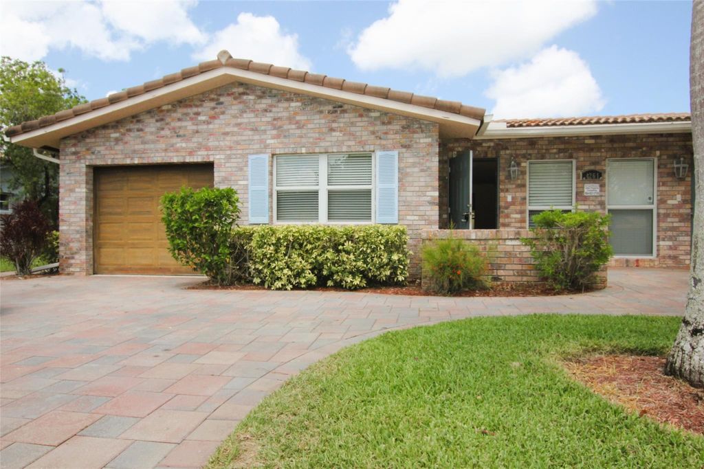 Photo of 4261 NW 110th Avenue #North, Coral Springs, FL 33065 (MLS # F10511304)