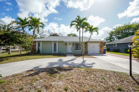 Property photo of 120 W Swan Pkwy W, Royal Palm Beach, FL 33411