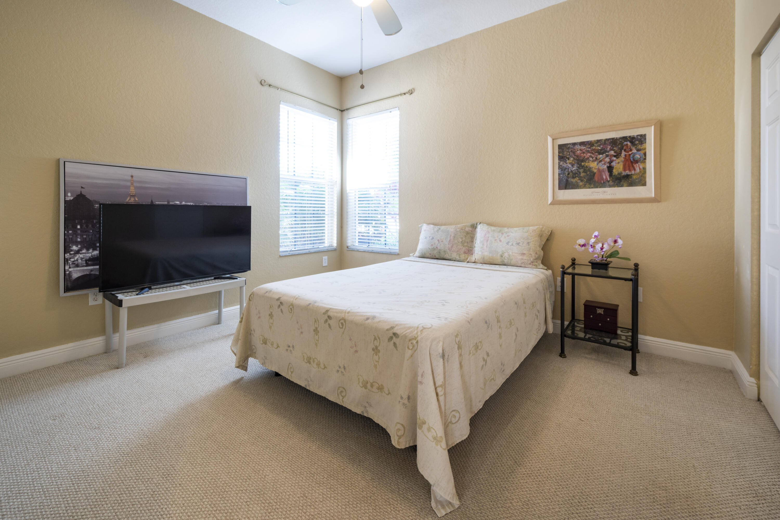 RIVERSTONE - Residential