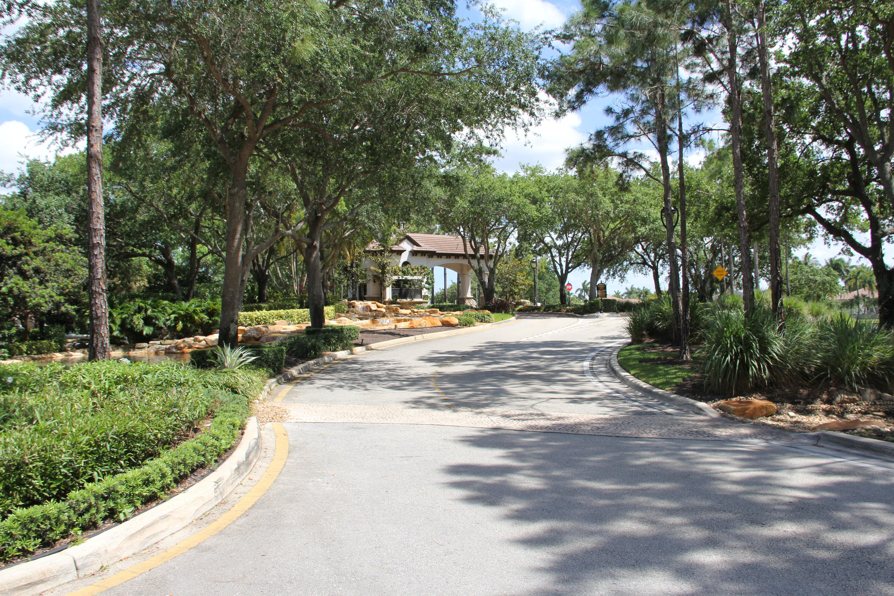 RIVERSTONE - Residential