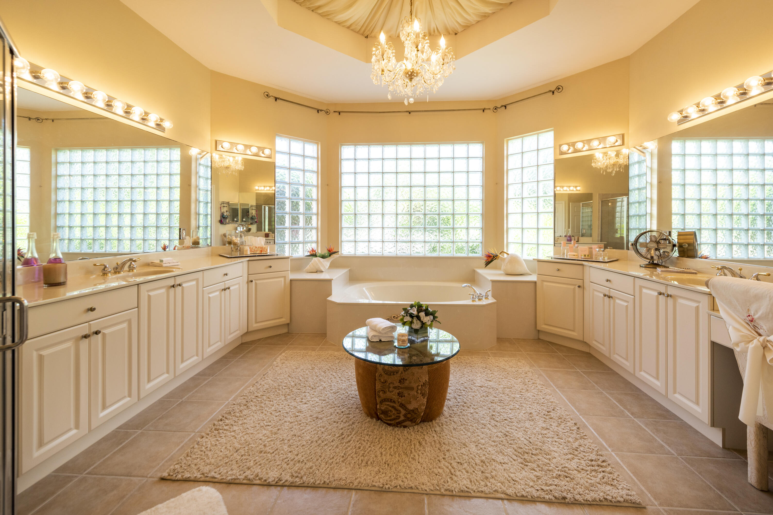 RIVERSTONE - Residential