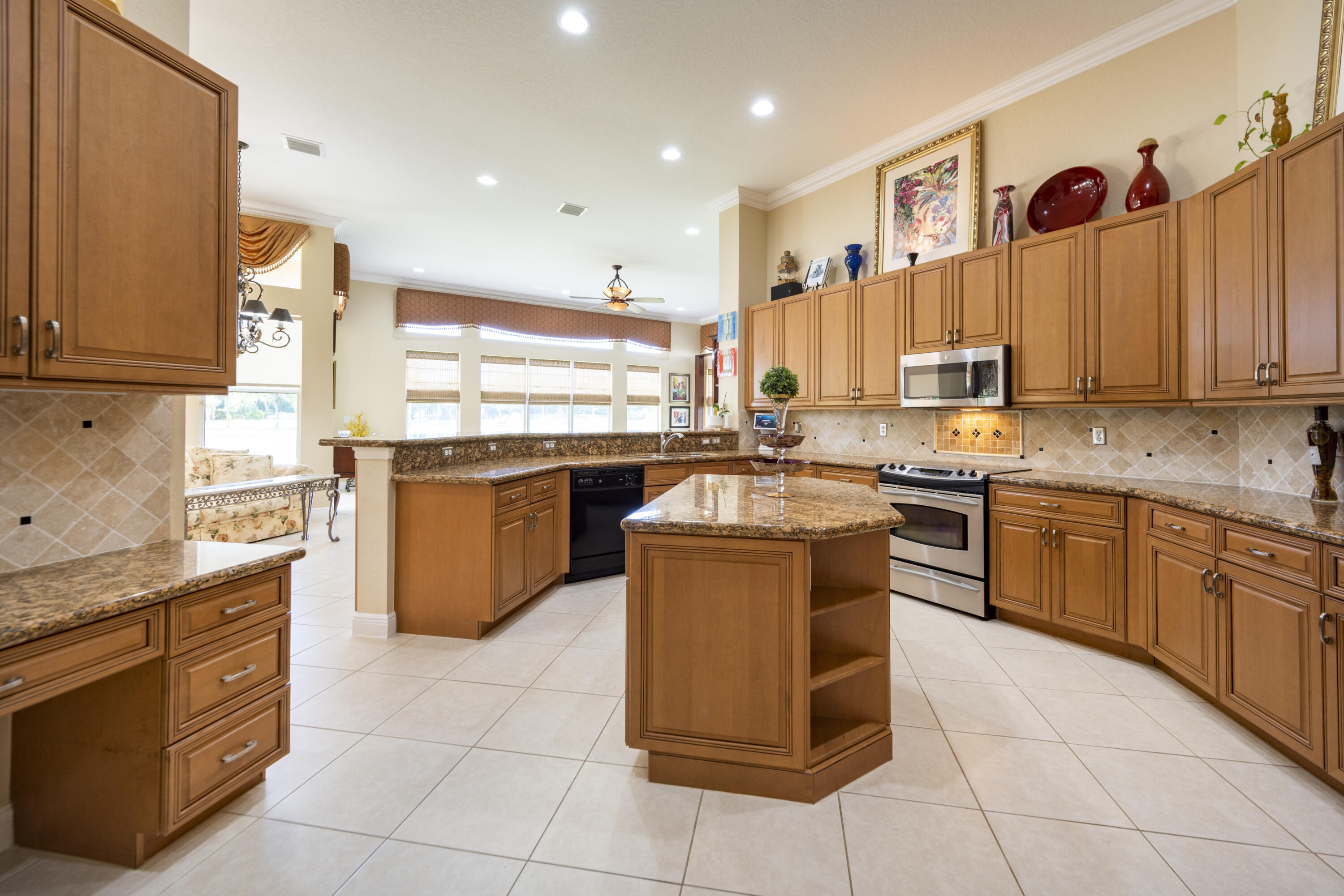 RIVERSTONE - Residential