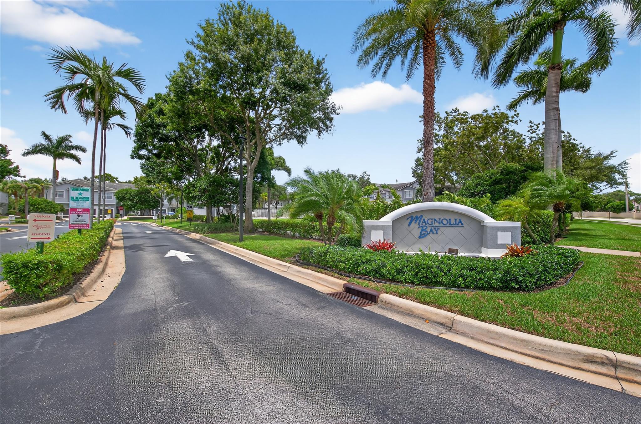 3095 Grandiflora Dr