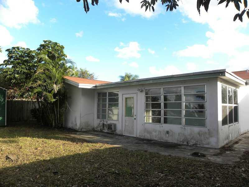 PALM AIRE VILLAGE - Residential