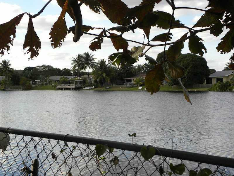 PALM AIRE VILLAGE - Residential