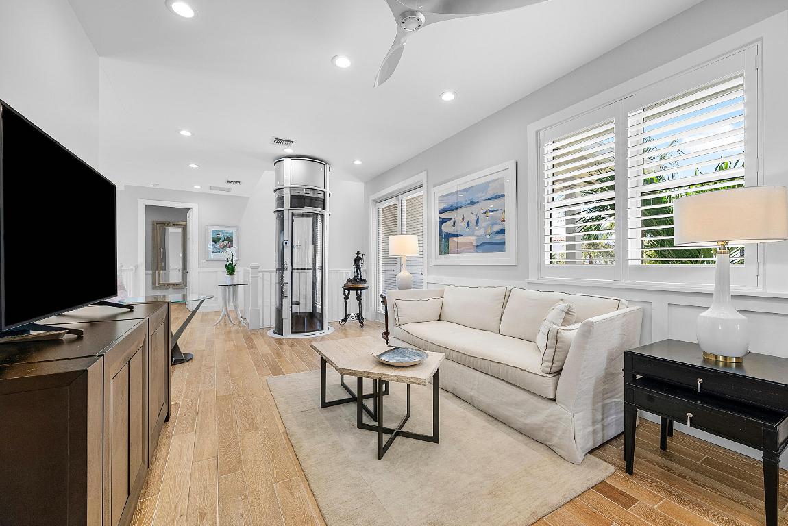 BOCA RATON RIVIERA UNIT D - Residential