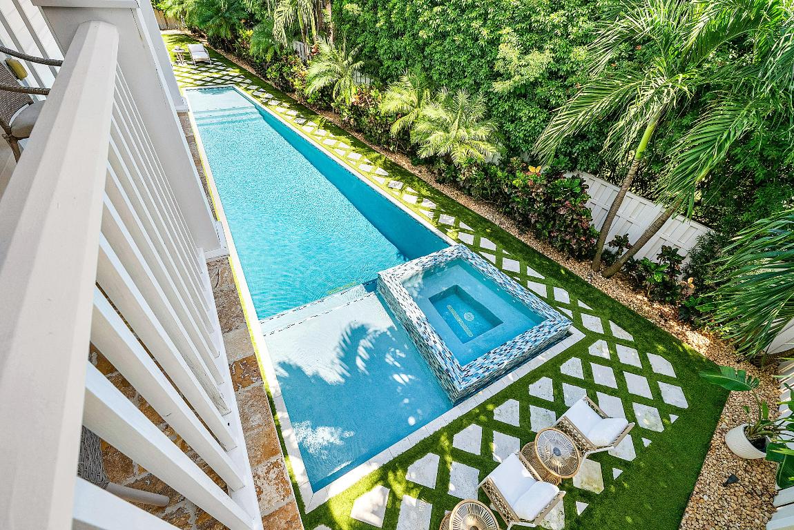 BOCA RATON RIVIERA UNIT D - Residential