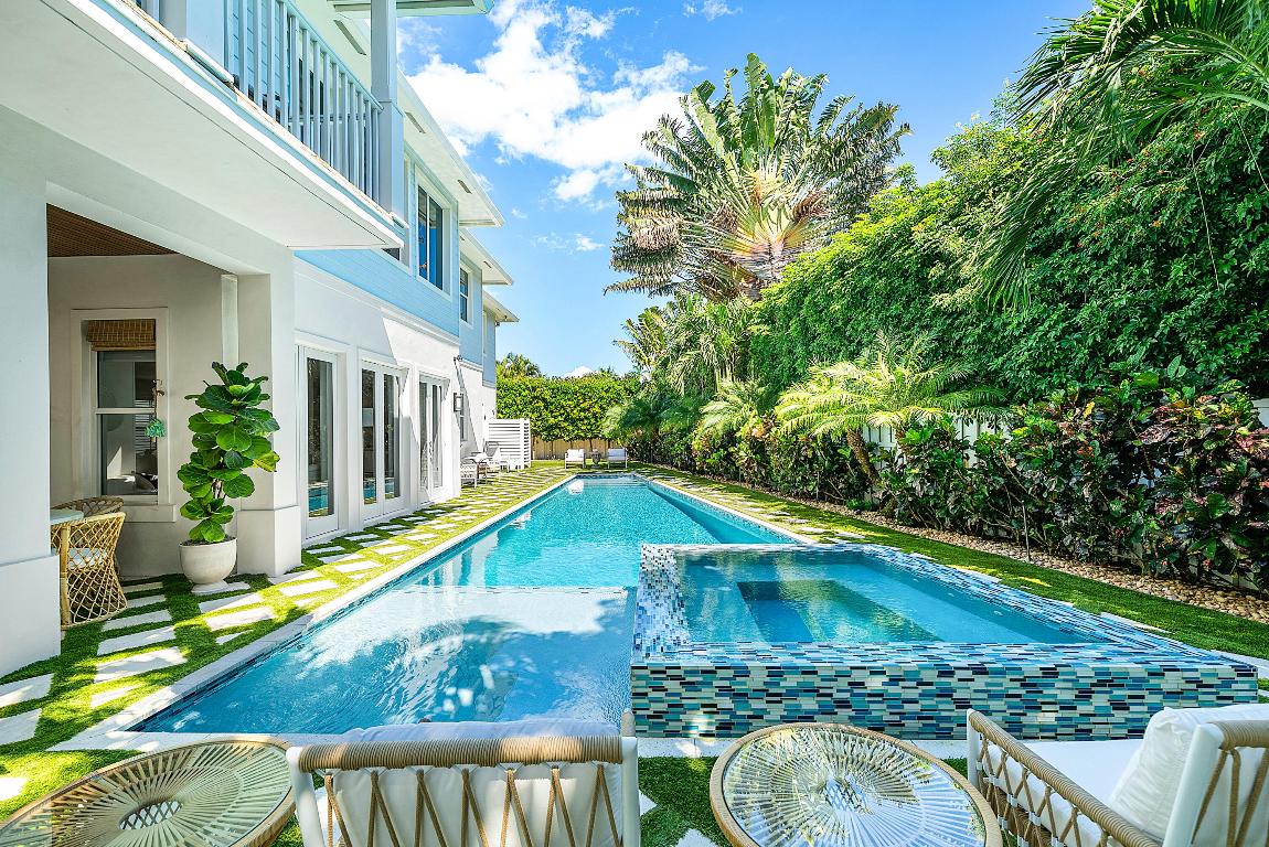 BOCA RATON RIVIERA UNIT D - Residential