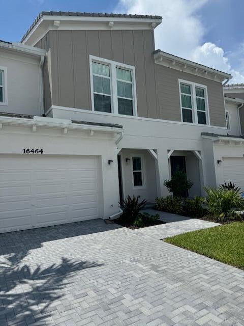 16464 Helix Court