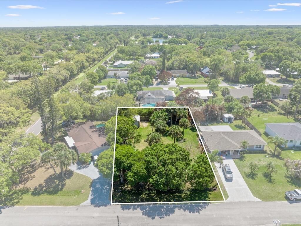 Photo of 8103 Coquina Avenue, Fort Pierce, FL 34951 (MLS # B26009766)