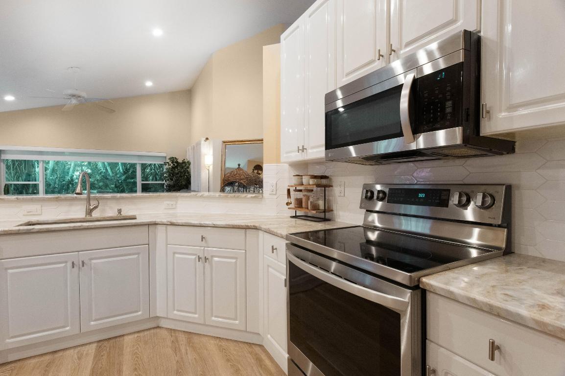 LAKERIDGE FALLS - Residential