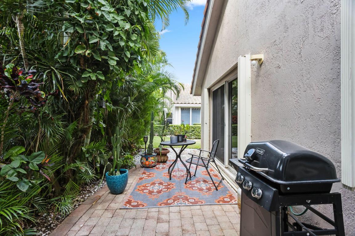 LAKERIDGE FALLS - Residential